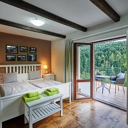 Hétvégi ház Sad Nad Klingerom *