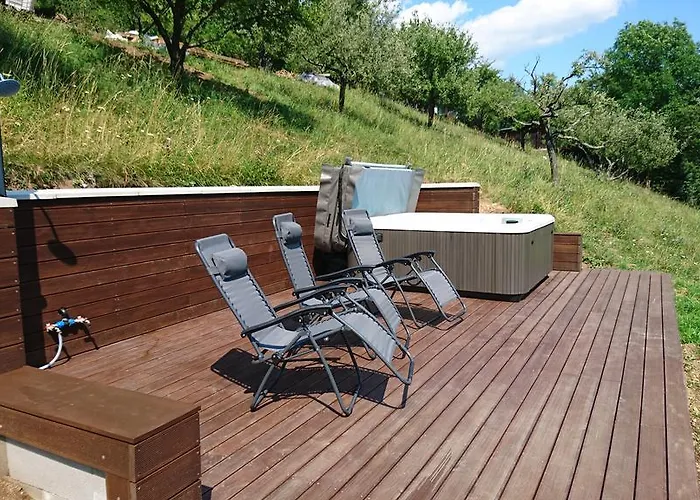 Sad Nad Klingerom Летний дом